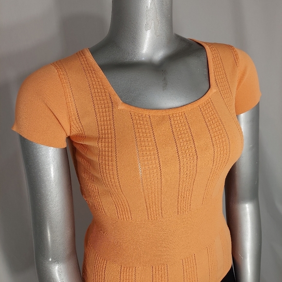 Sydney Easton Empire Knit Top Medium Square Neck Short Sleeve Orange Textured - Picture 13 of 14